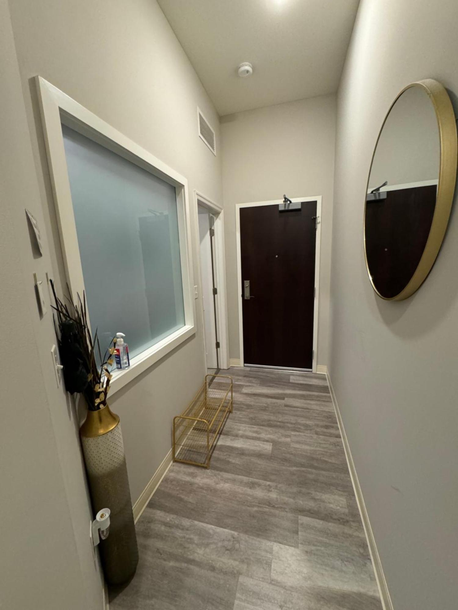 Beautiful Condo/Rooftop Patio With Free Parking Cleveland Exterior photo